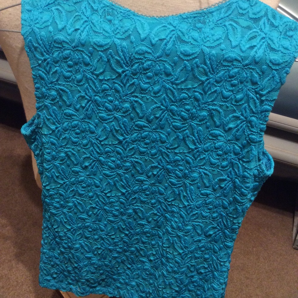 NWT CDW small top - Picture 5 of 6
